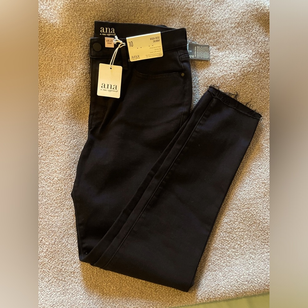 A.N.A high rise skinny black jeans. New with tags